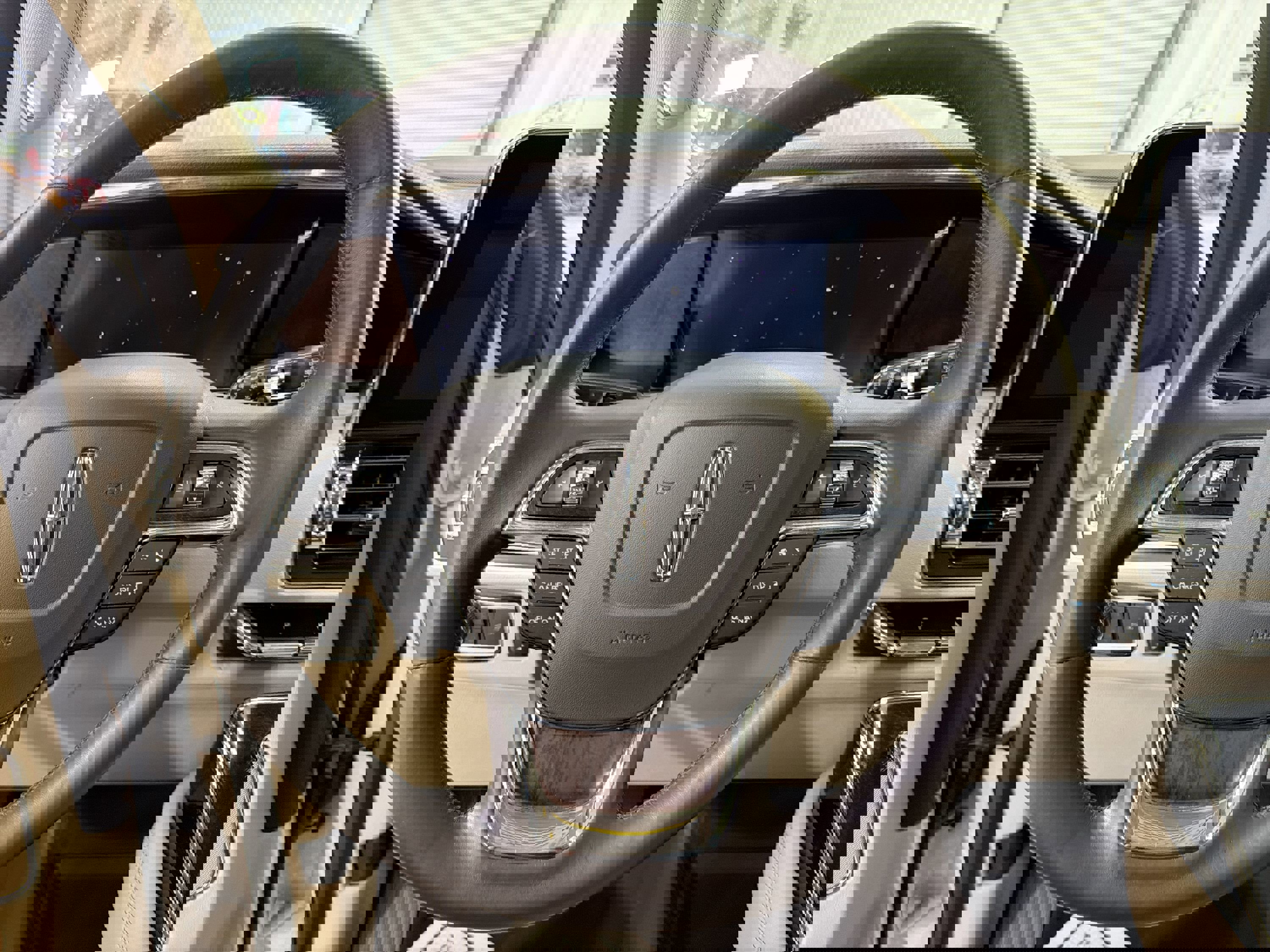 Used 2019 Lincoln Navigator Select w/ Cargo Package image 13