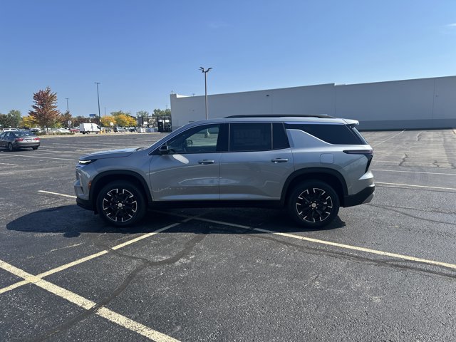 New 2025 Chevrolet Traverse LT w/ Sun and Wheel Package image 8
