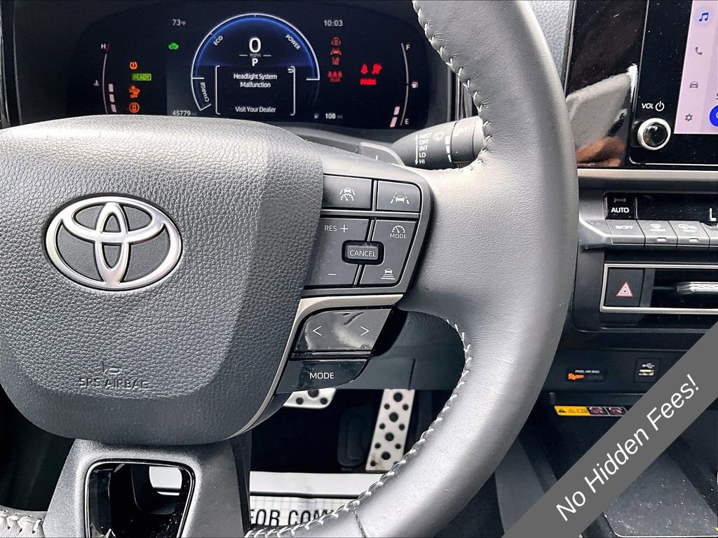 Used 2025 Toyota Camry SE FWD image 16