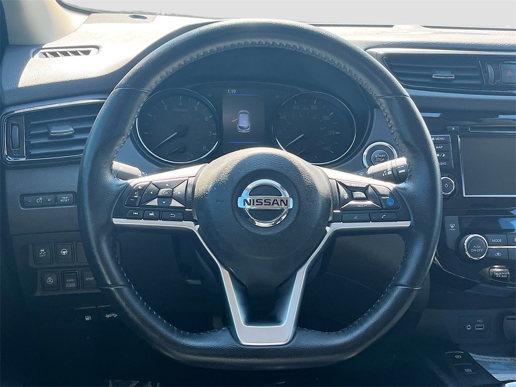 Used 2022 Nissan Rogue Sport SL w/ Premium Package image 11