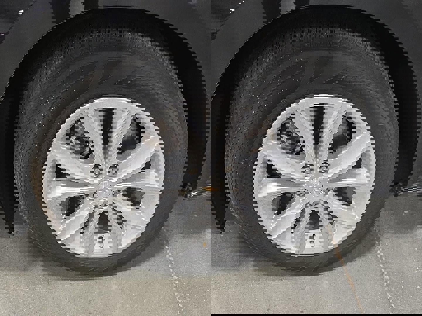 Used 2024 Chevrolet Malibu LT image 26