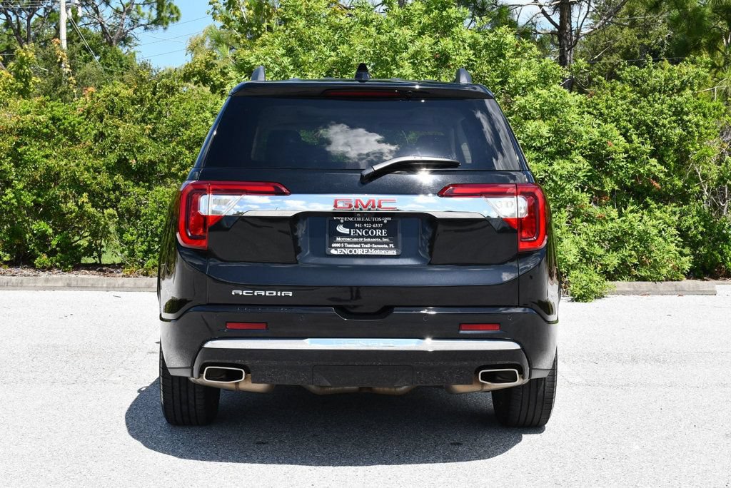 Used 2021 GMC Acadia Denali w/ Denali Technology Package FWD image 31