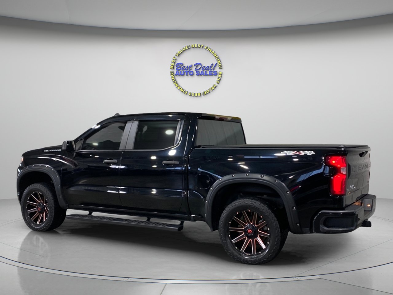 Used 2020 Chevrolet Silverado 1500 Custom w/ Custom Value Package image 4