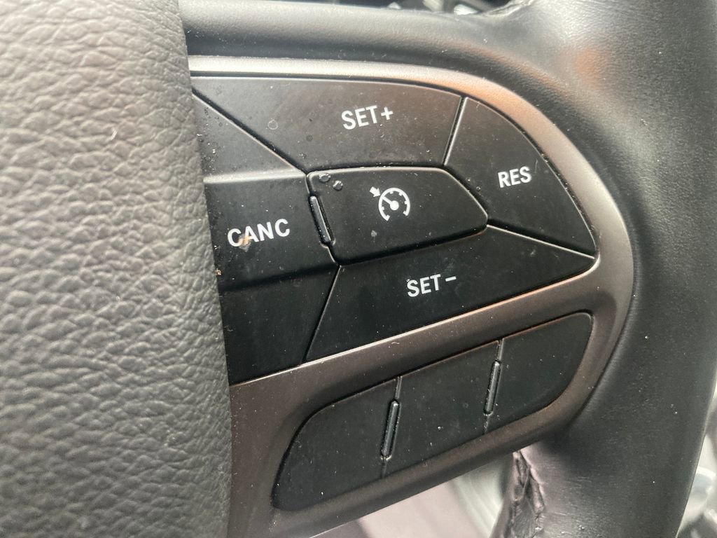 Used 2019 Jeep Cherokee Limited image 37