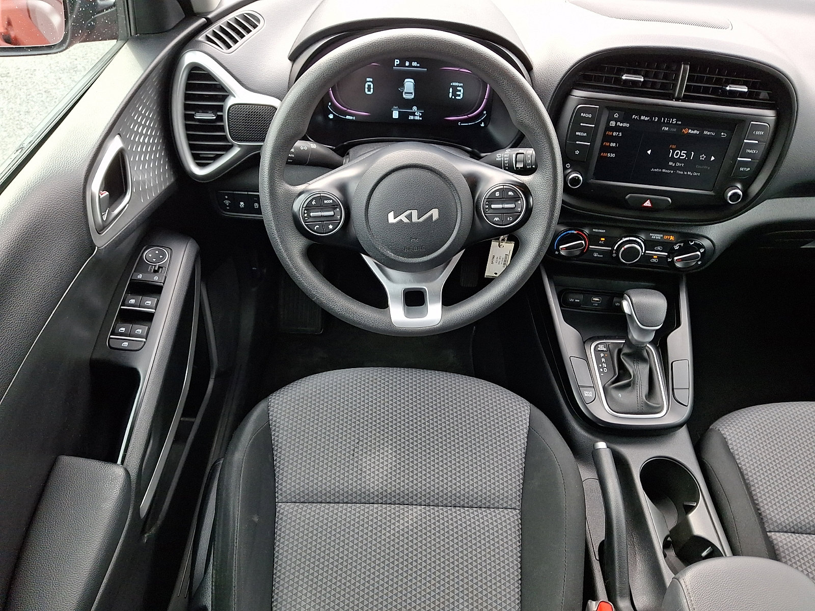 Used 2023 Kia Soul LX image 12