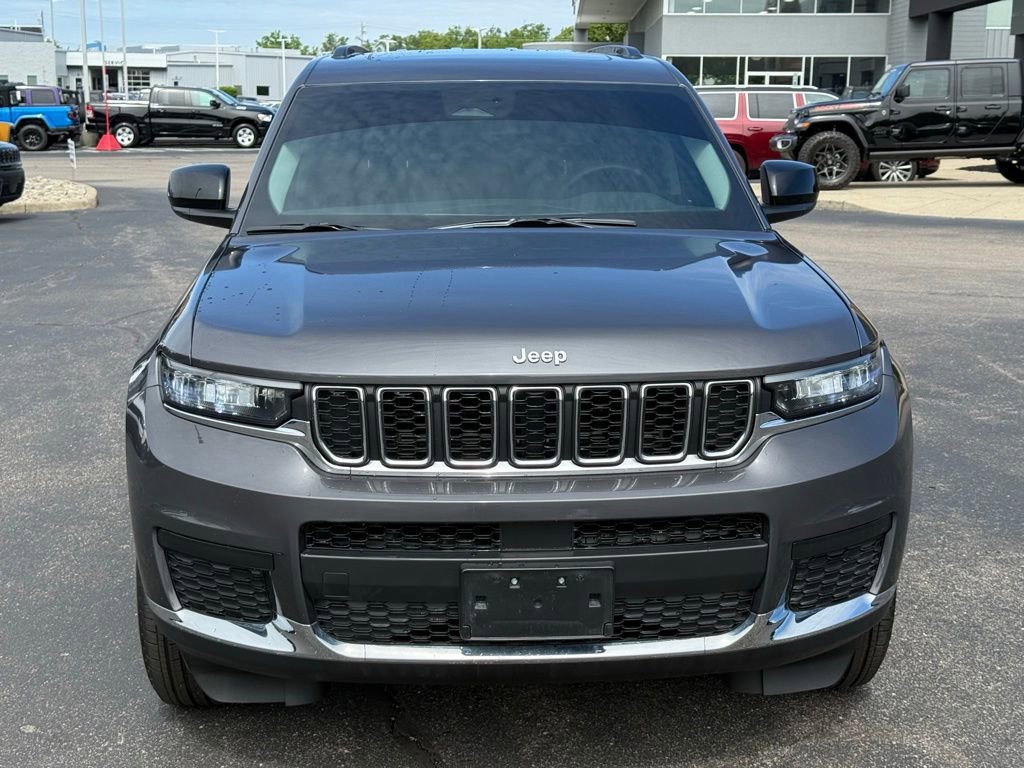 Certified 2023 Jeep Grand Cherokee L Laredo w/ Luxury Tech Group I AWD/4WD image 9