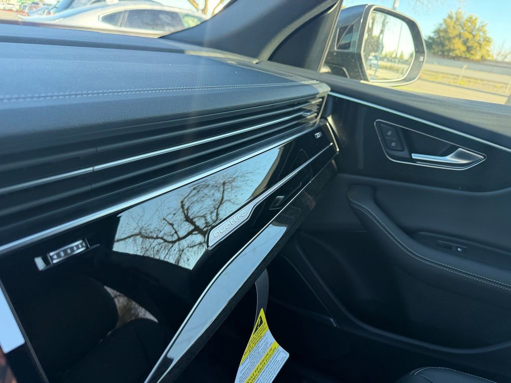 New 2026 Audi Q8 Premium Plus image 22