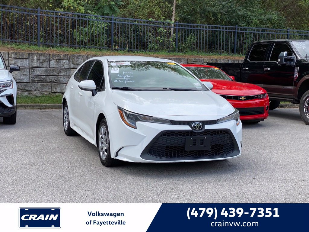 Used 2022 Toyota Corolla LE FWD image 1