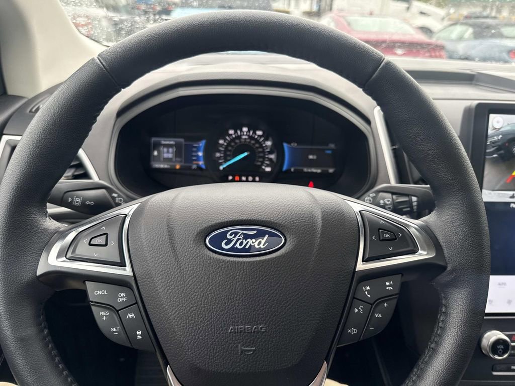 Used 2023 Ford Edge SEL w/ Convenience Package AWD/4WD image 29