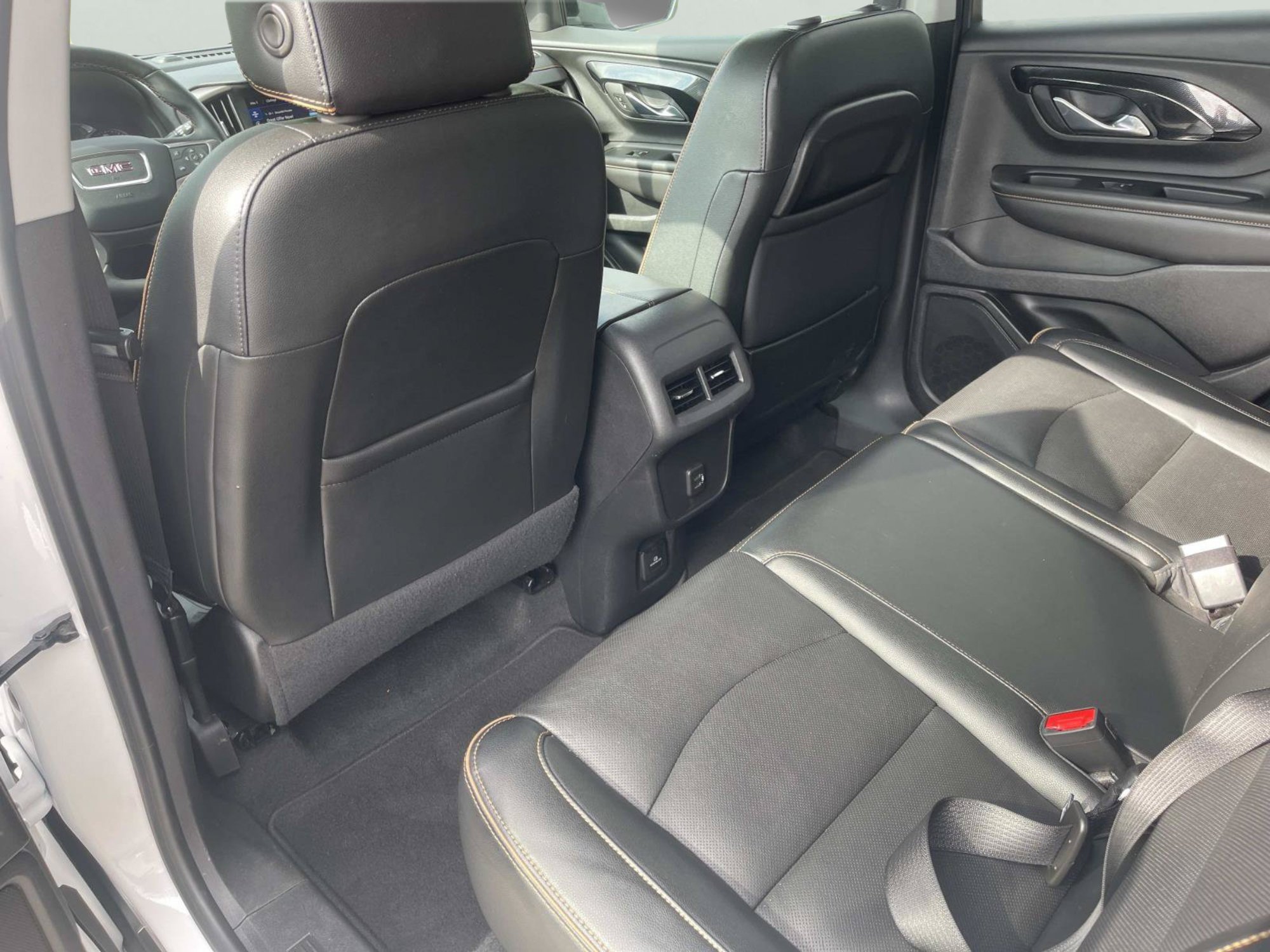 Used 2023 GMC Terrain AT4 AWD/4WD image 16