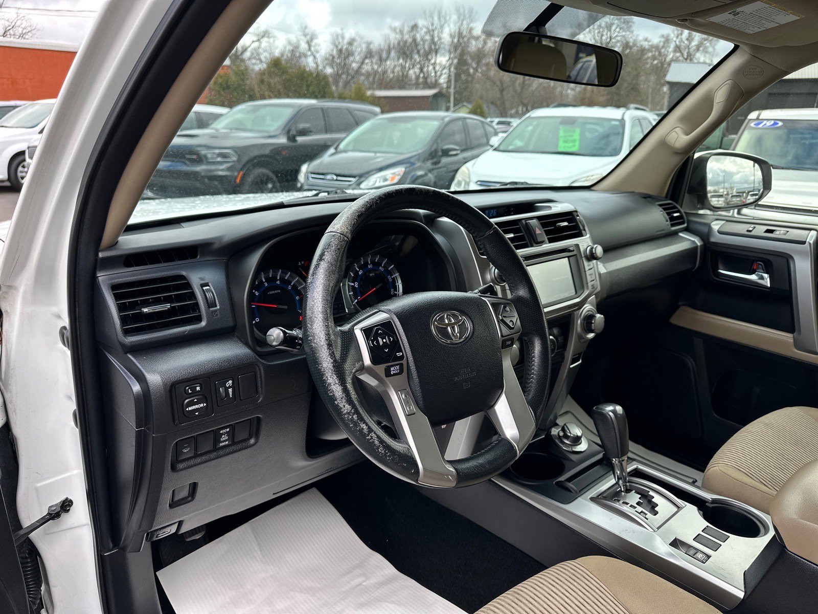 Used 2016 Toyota 4Runner SR5 image 14