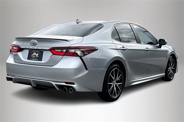 Used 2021 Toyota Camry SE image 5