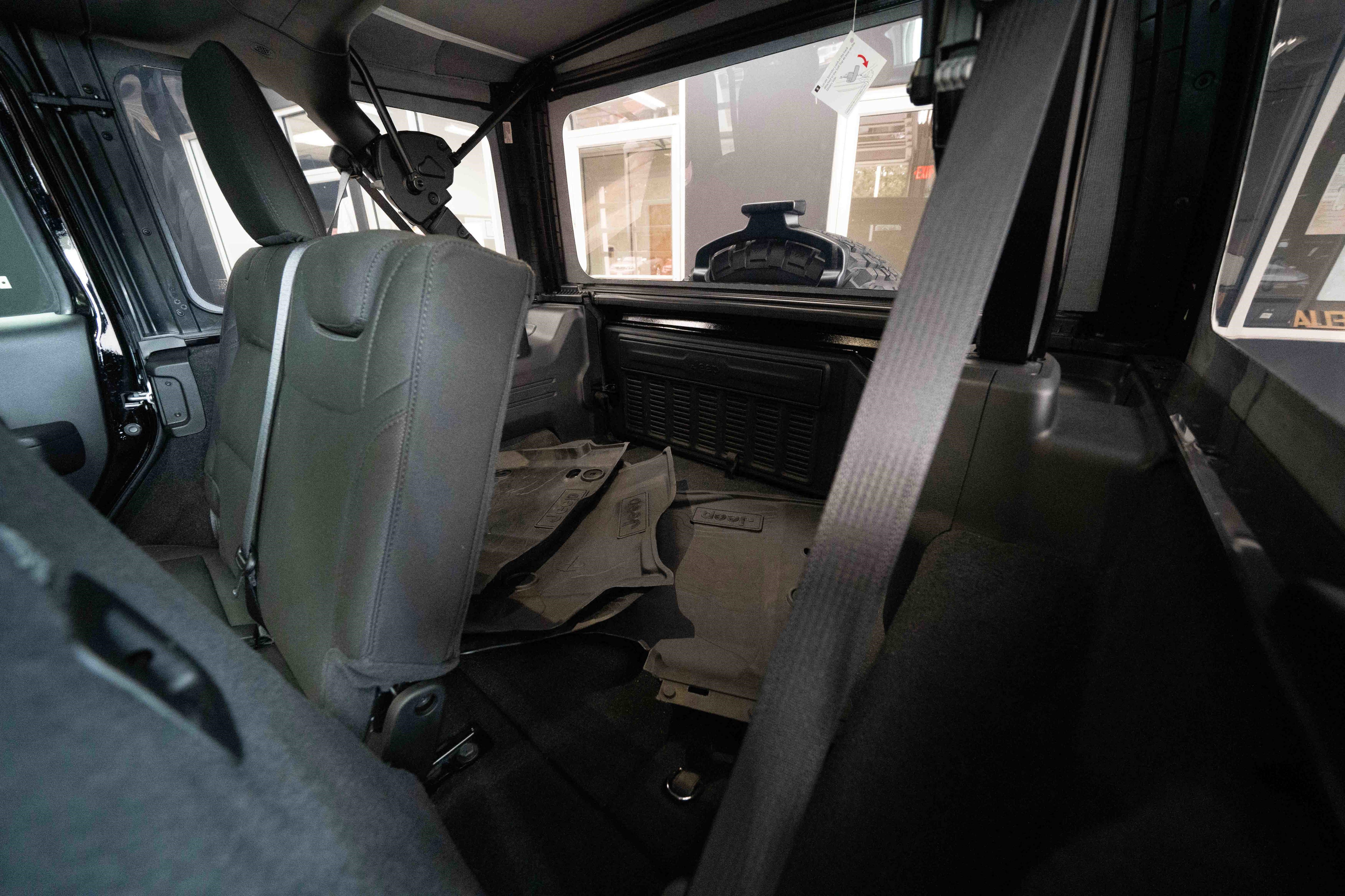 Used 2023 Jeep Wrangler Unlimited Sport image 24