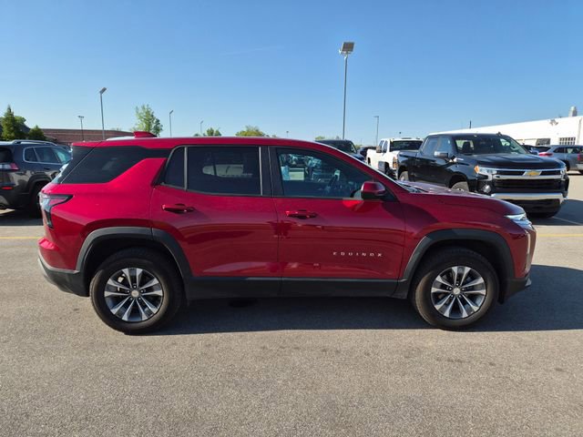 Used 2026 Chevrolet Equinox LT w/ Convenience Package II AWD/4WD image 4