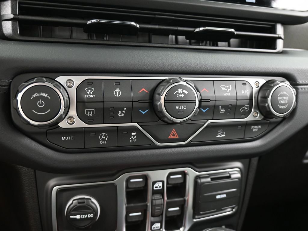 New 2026 Jeep Gladiator Mojave image 20