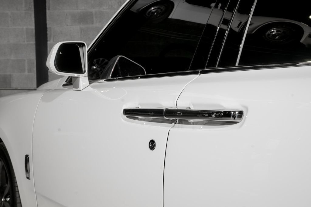 Used 2023 Rolls-Royce Cullinan AWD/4WD image 39