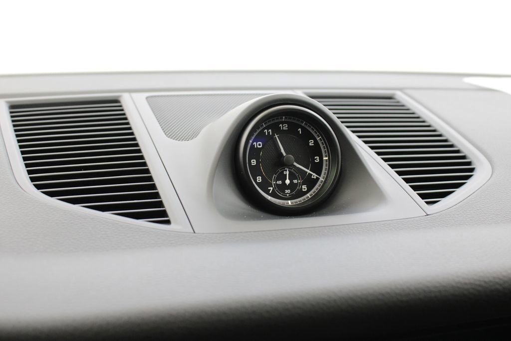 New 2026 Porsche Macan image 34