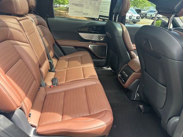 New 2026 Lincoln Nautilus Reserve AWD/4WD image 17