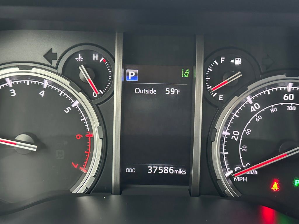 Used 2023 Toyota 4Runner Limited AWD/4WD image 37