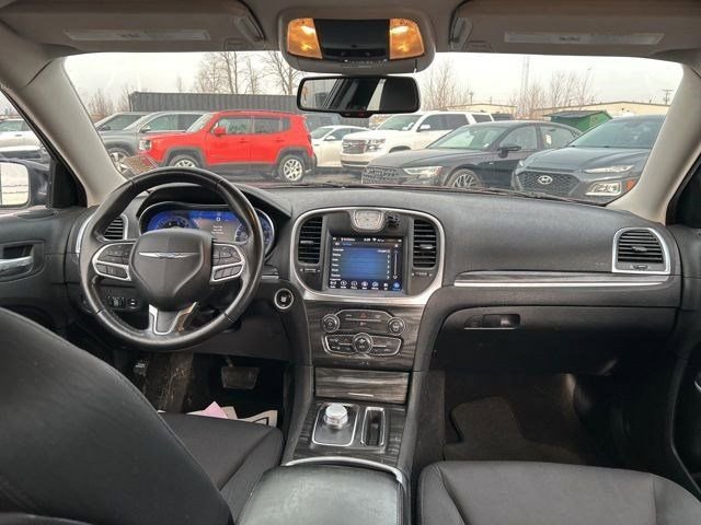 Used 2019 Chrysler 300 Touring w/ Sport Appearance Package image 37