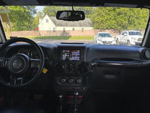 Used 2017 Jeep Wrangler Unlimited Rubicon AWD/4WD image 24
