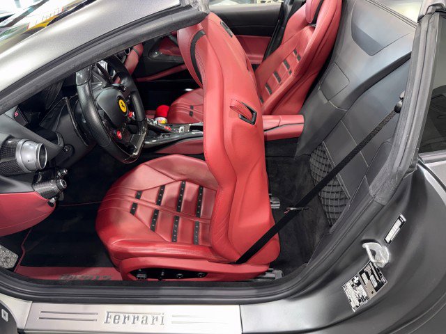 Used 2021 Ferrari 812 GTS RWD image 51
