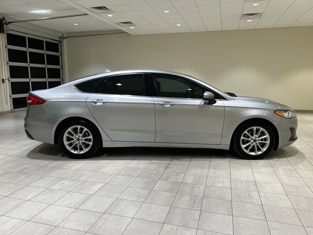 Used 2020 Ford Fusion SE FWD image 6
