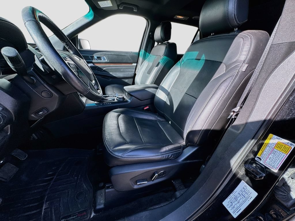 Used 2016 Ford Explorer Limited w/ Equipment Group 301A AWD/4WD image 24