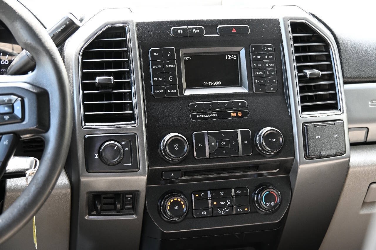 Used 2018 Ford F350 XLT w/ XLT Value Package RWD image 12
