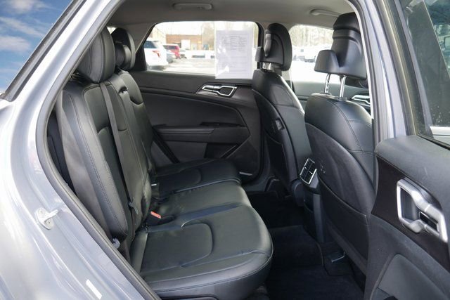 Used 2023 Kia Sportage EX image 25