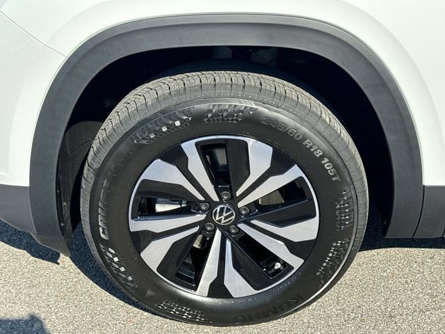 Used 2024 Volkswagen Atlas SE AWD/4WD image 23