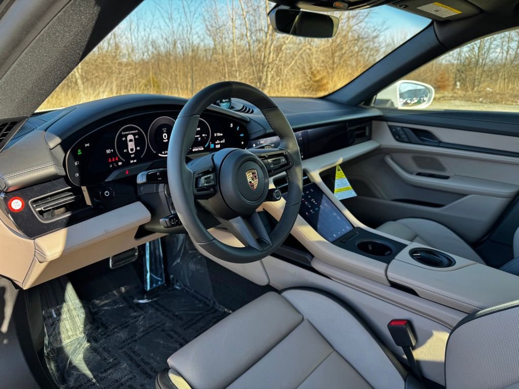 Used 2025 Porsche Taycan 4S AWD/4WD image 4