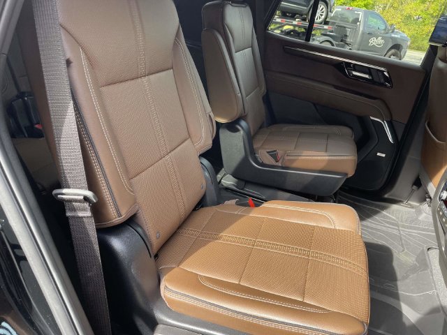 Certified 2025 Chevrolet Tahoe High Country AWD/4WD image 23