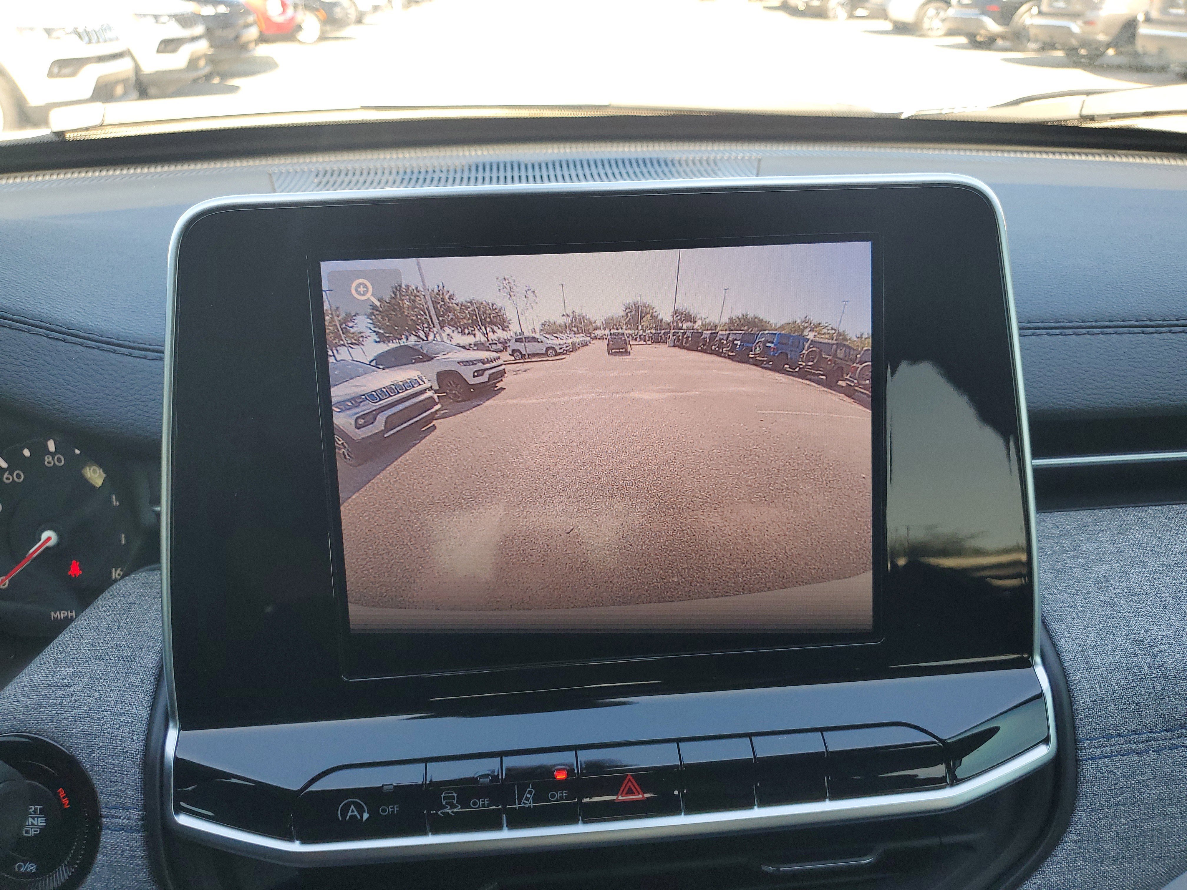 New 2026 Jeep Compass Latitude image 15