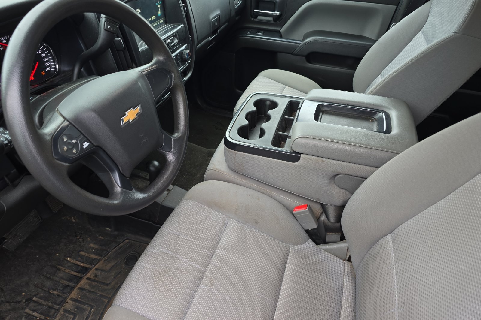 Used 2018 Chevrolet Silverado 1500 Custom w/ Custom Value Package AWD/4WD image 7
