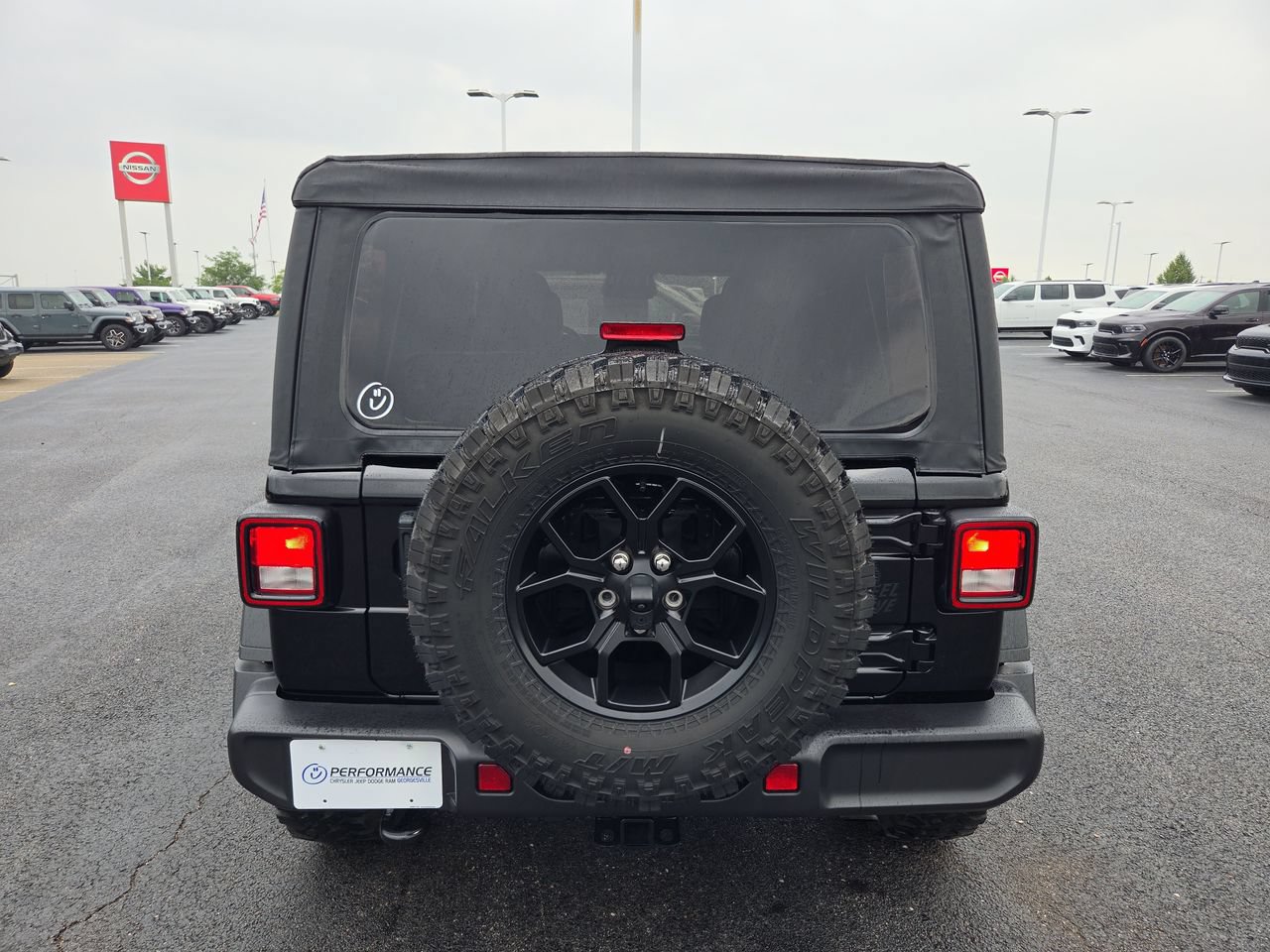 Used 2025 Jeep Wrangler Unlimited Sport AWD/4WD image 6