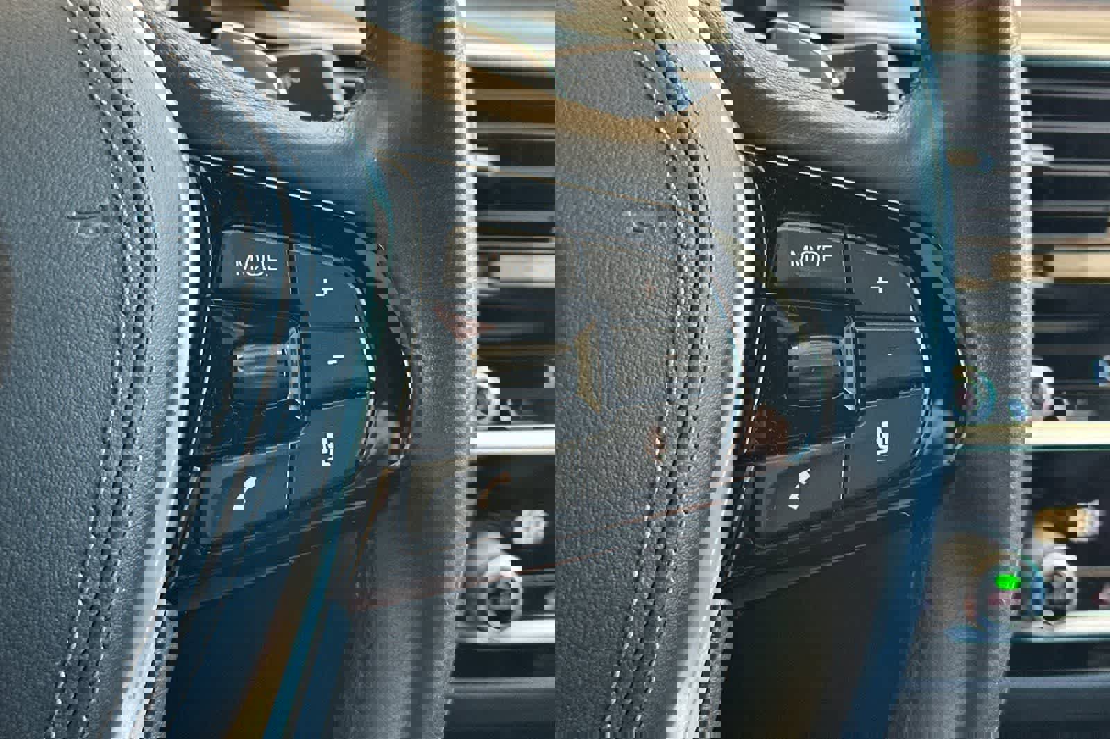 Used 2019 BMW 530i w/ Luxury Package image 27