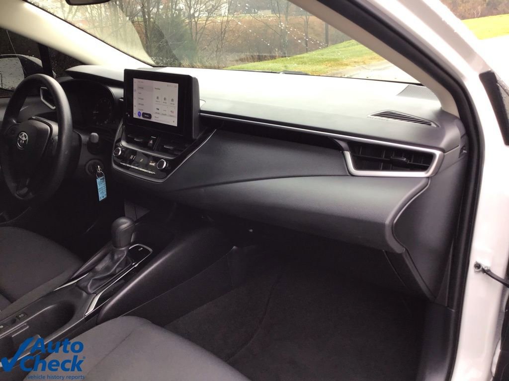 Used 2024 Toyota Corolla LE image 21