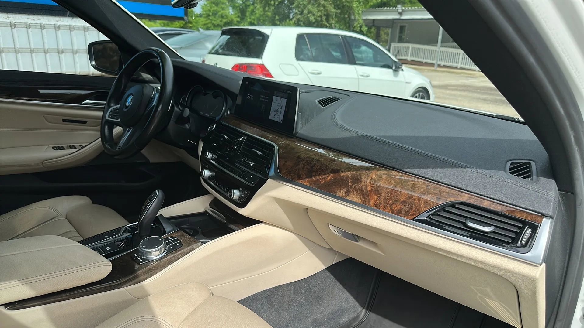 Used 2017 BMW 540i RWD image 26
