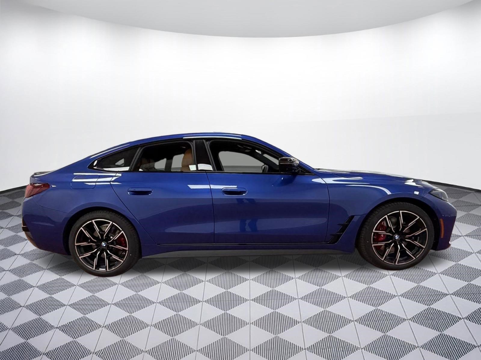 New 2026 BMW 430i xDrive w/ M Sport Package image 7