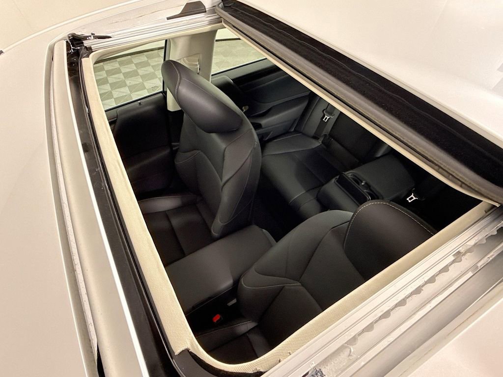 Used 2025 Lexus ES 300h w/ Premium Package image 22