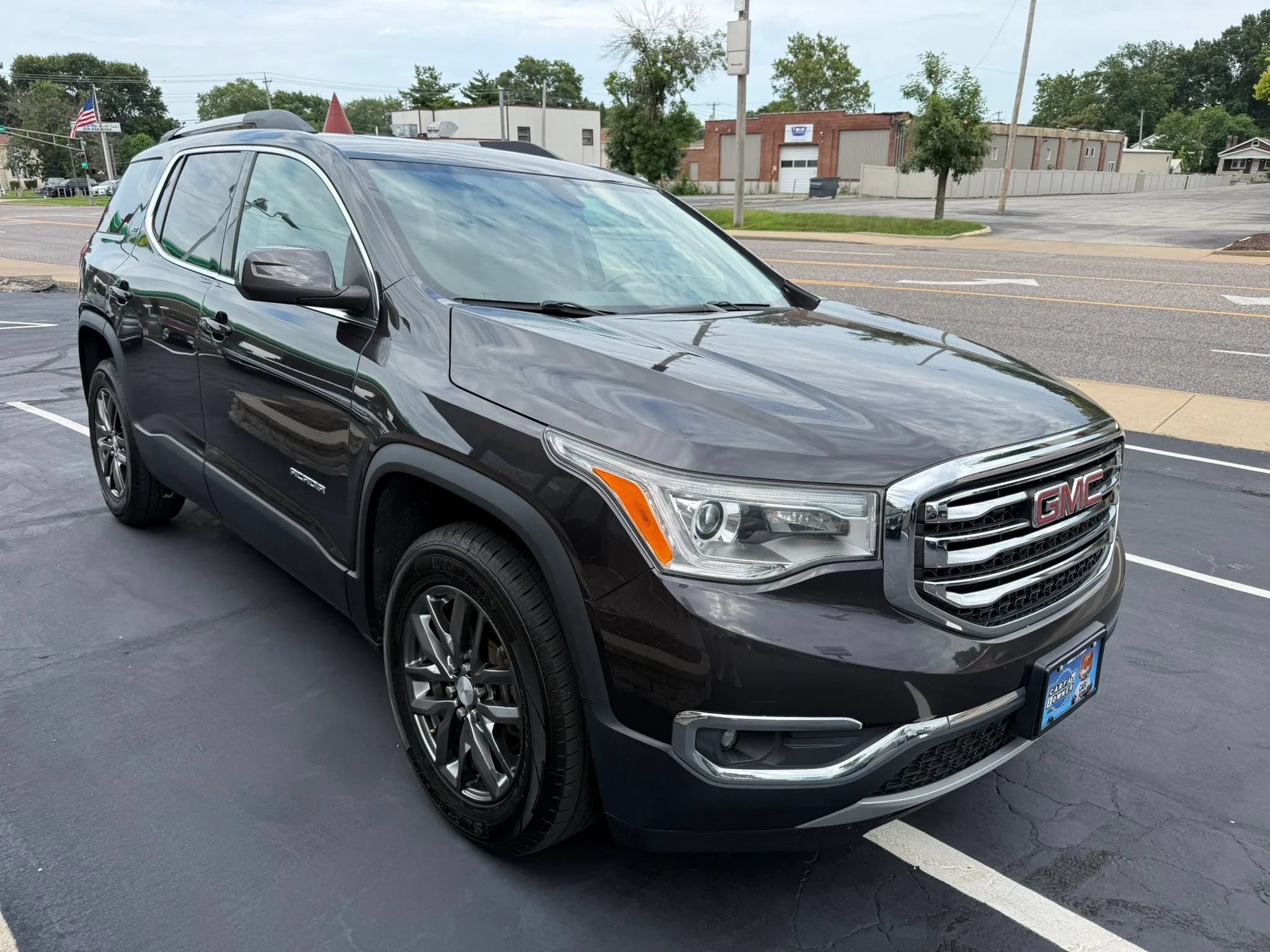 Used 2017 GMC Acadia SLT FWD image 5