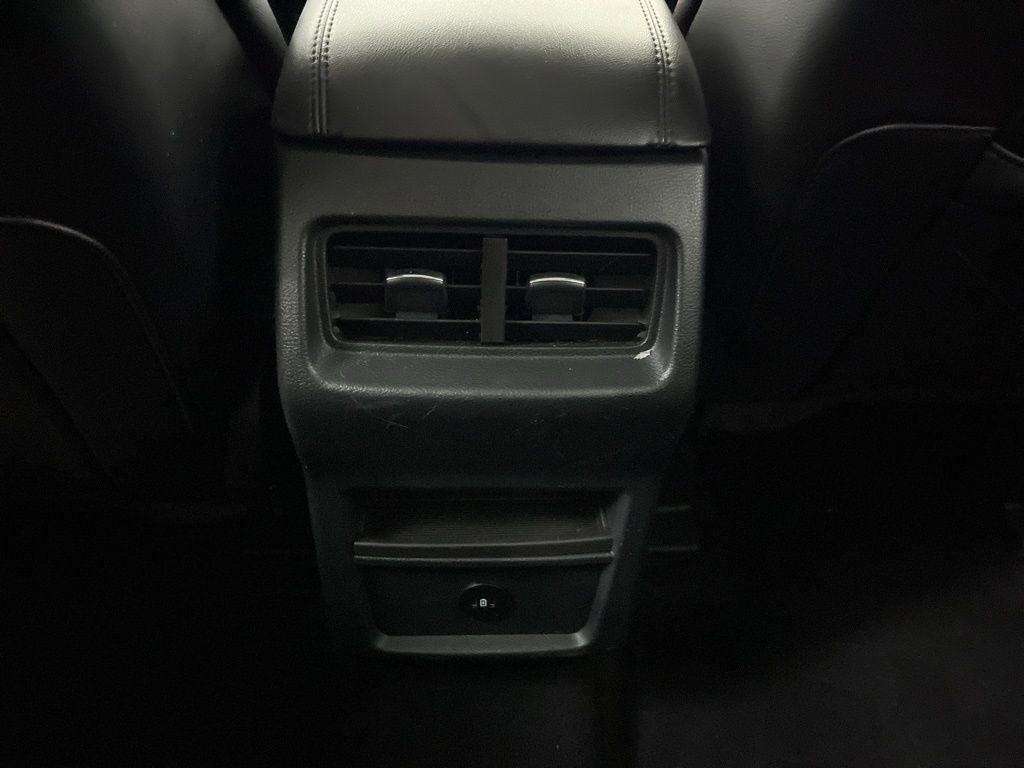 Used 2024 Ford Edge SEL image 30