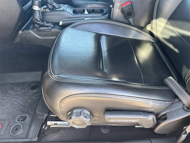 Used 2021 Jeep Wrangler Unlimited Sahara w/ Cold Weather Group image 18