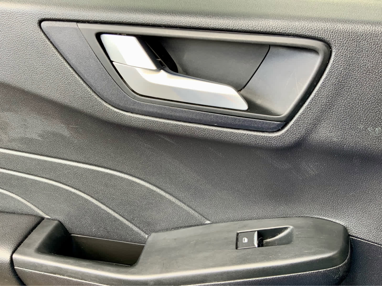 Used 2022 Ford Escape SEL image 46