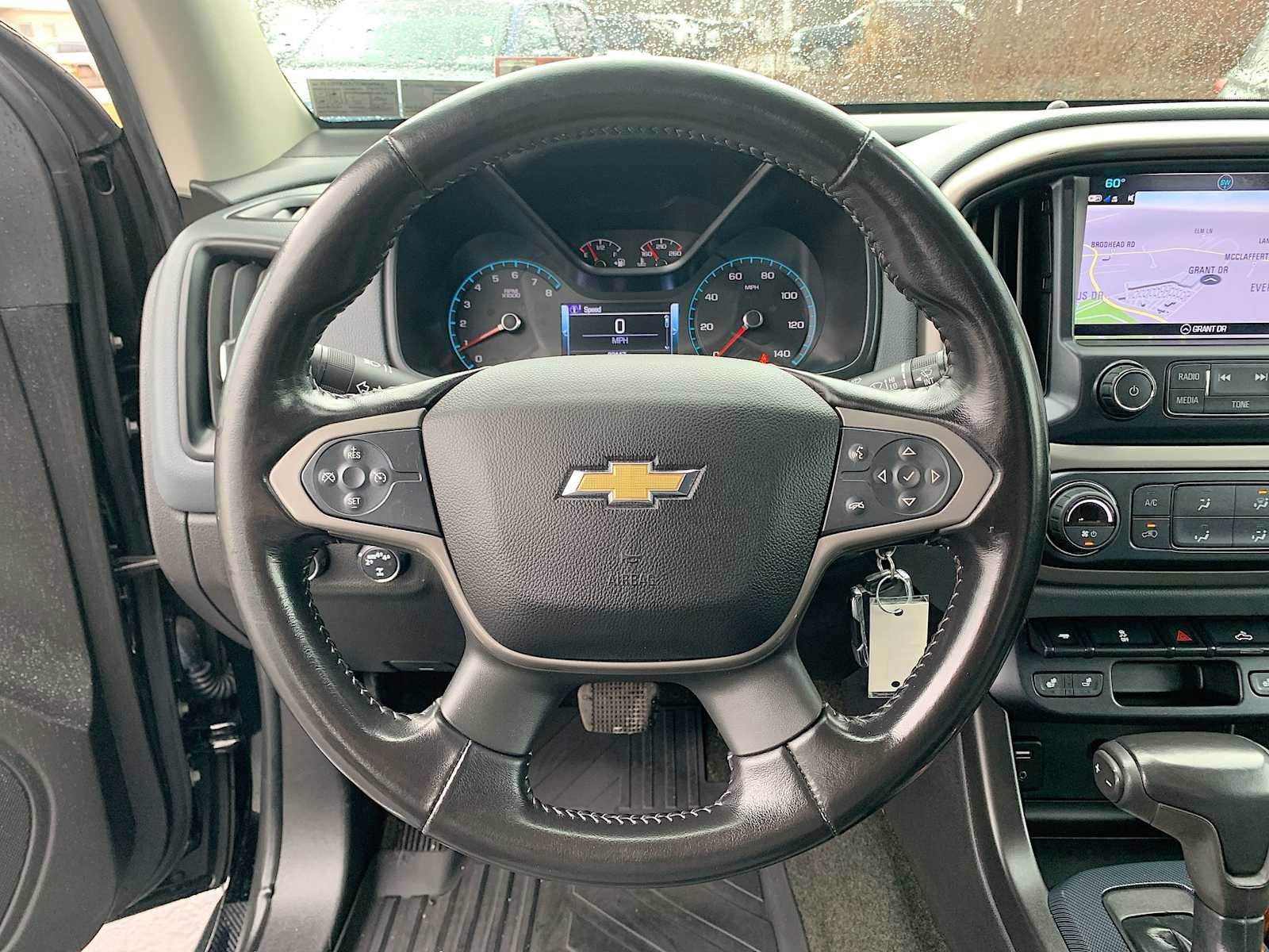 Used 2018 Chevrolet Colorado Z71 w/ LPO, Premium Interior Package image 11