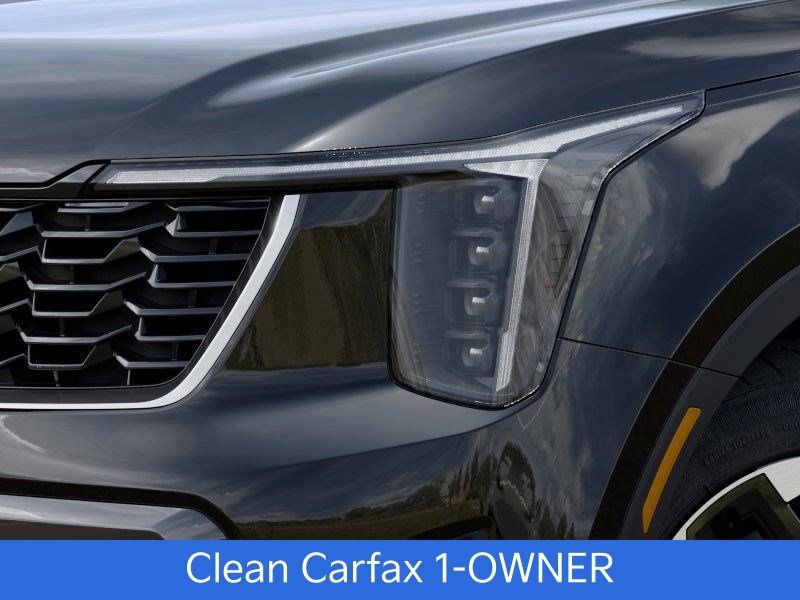 Used 2025 Kia Sorento S image 10