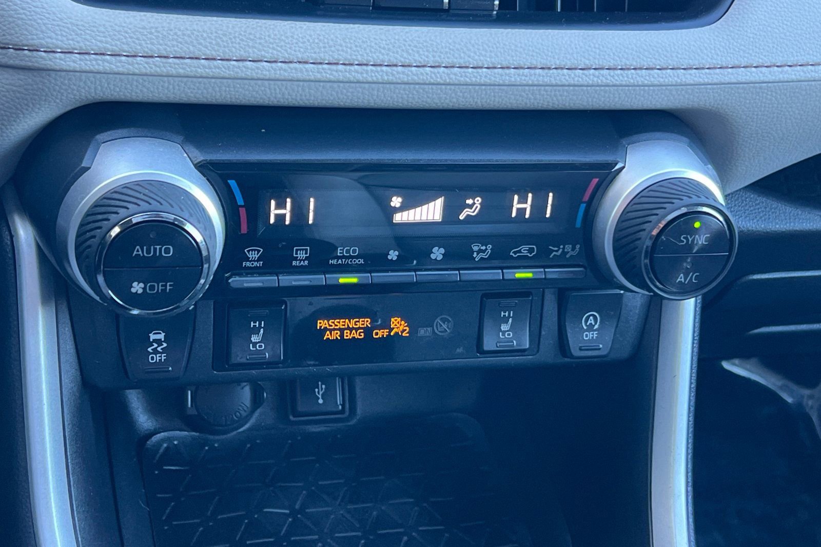 Certified 2022 Toyota RAV4 XLE Premium image 20