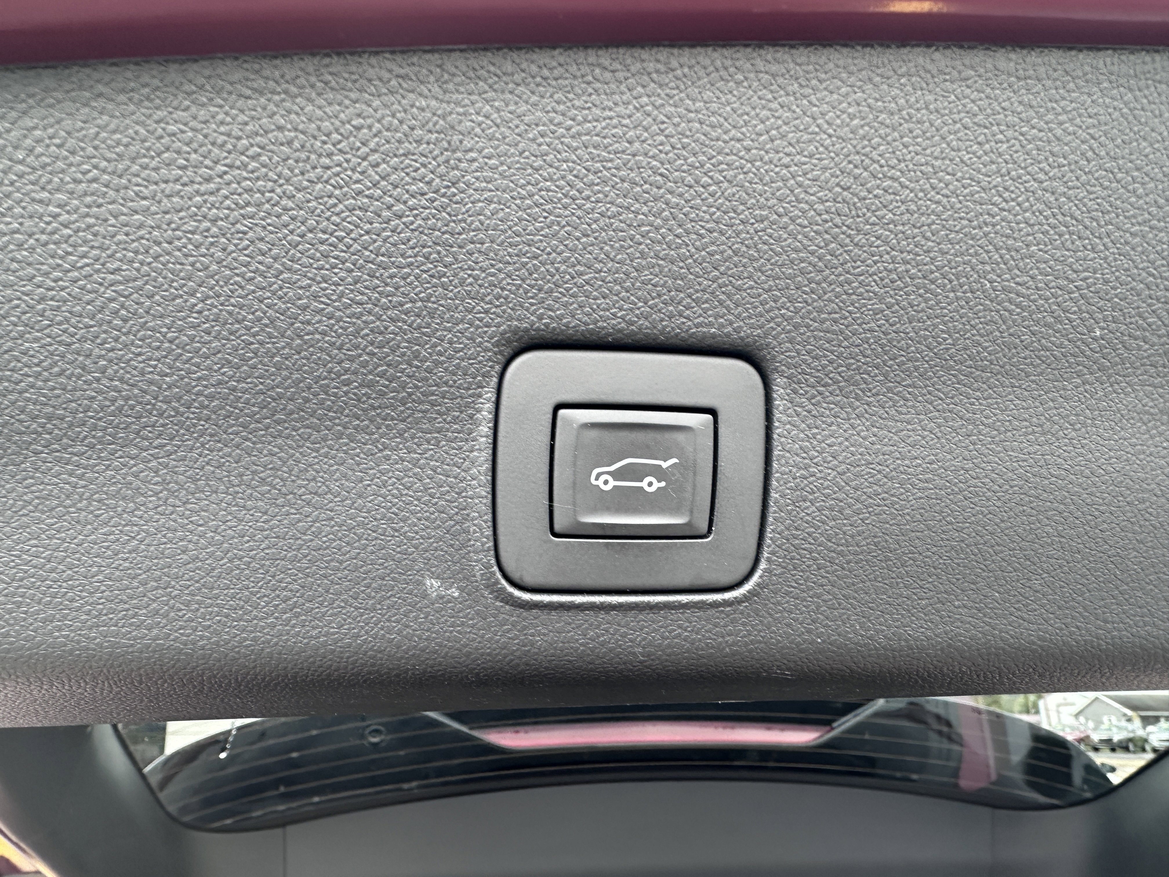 Used 2024 Chevrolet TrailBlazer RS w/ Convenience Package image 14