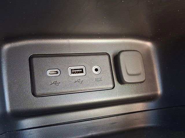 Used 2024 Chevrolet Equinox LS FWD image 23